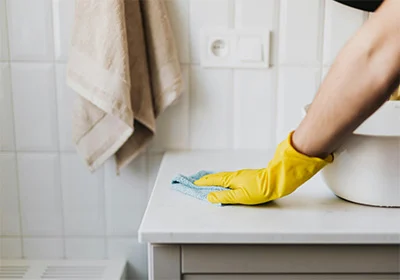 after-builders-cleaning-bathroom