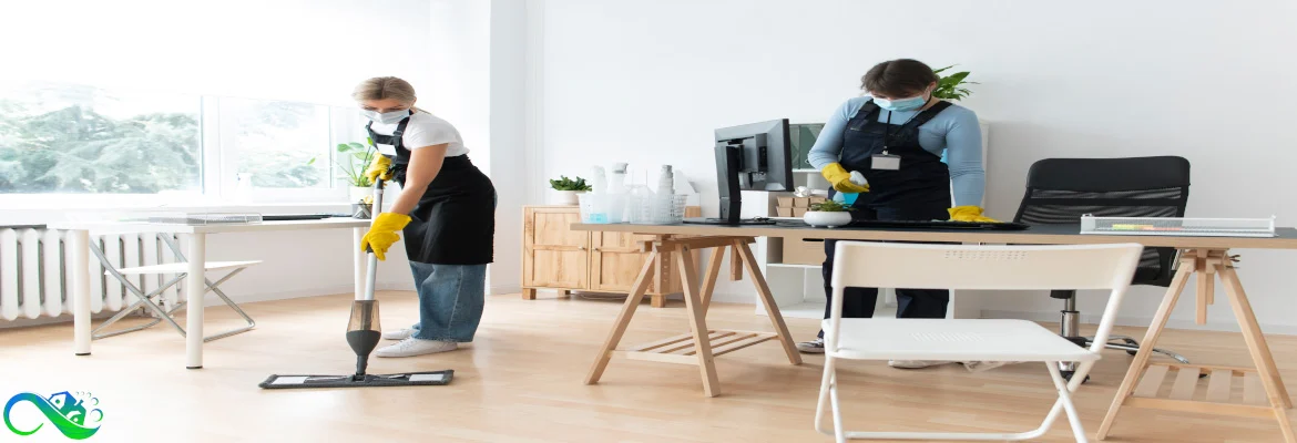 womans-are-cleaning-house